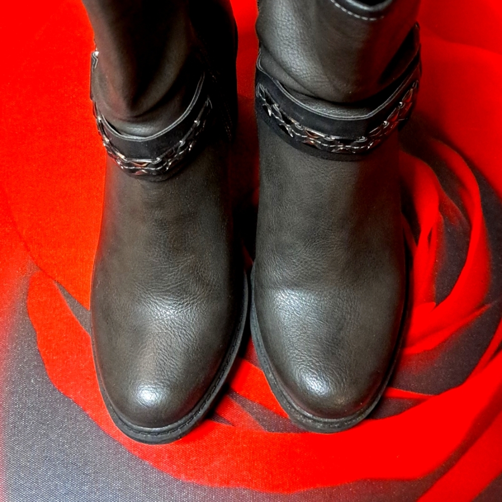 Relativity Boots - image 4